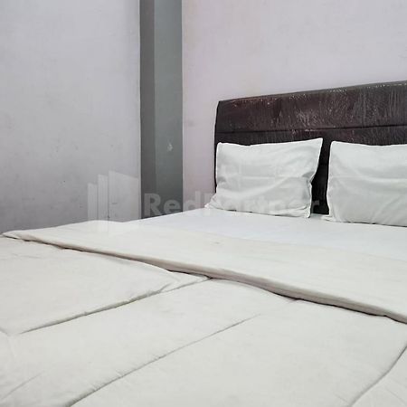 Puspita Homestay Mitra Reddoorz Bekasi Luaran gambar
