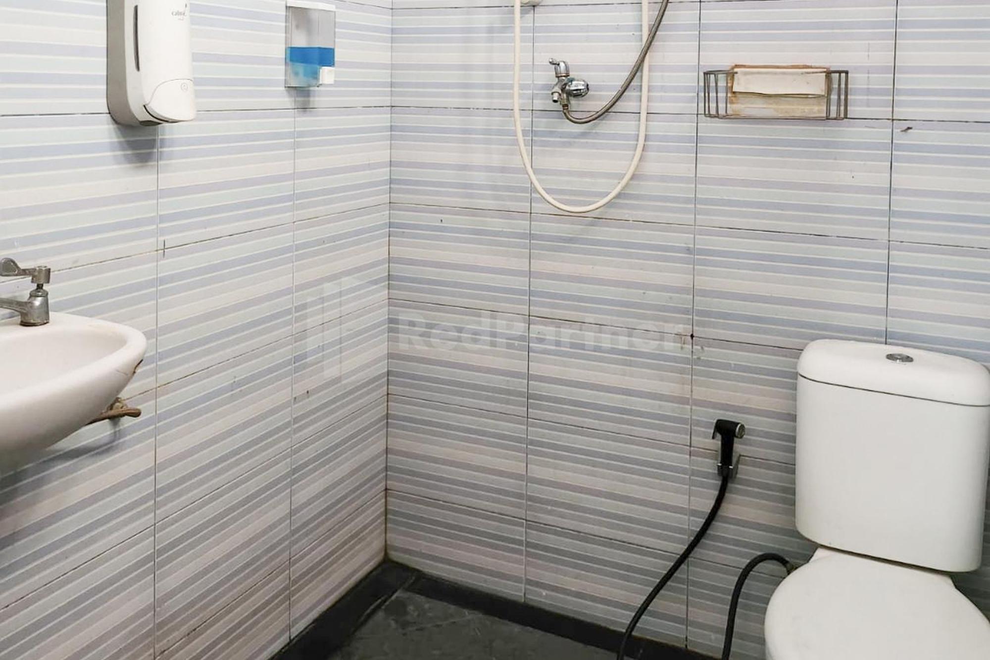 Puspita Homestay Mitra Reddoorz Bekasi Luaran gambar