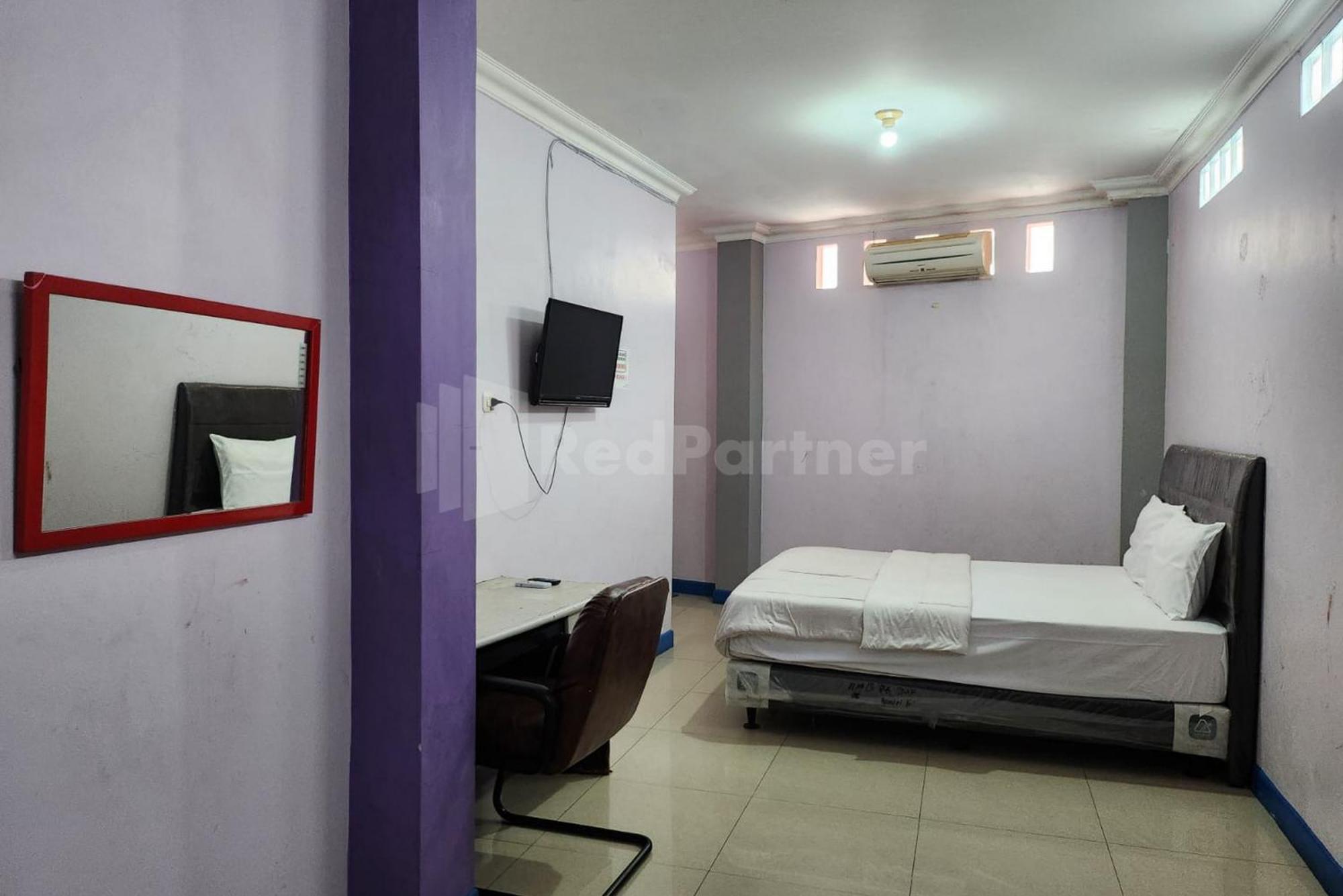 Puspita Homestay Mitra Reddoorz Bekasi Luaran gambar
