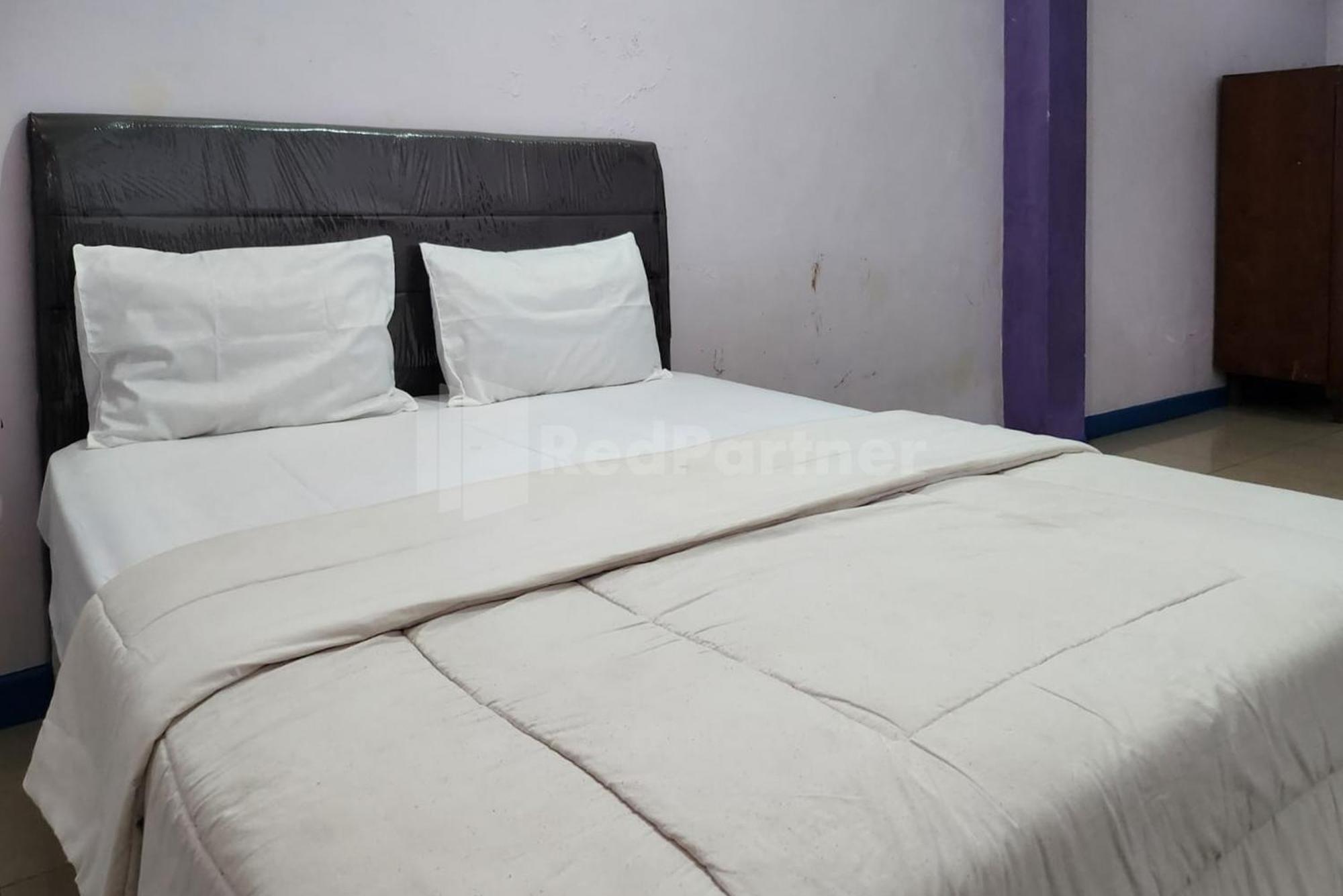 Puspita Homestay Mitra Reddoorz Bekasi Luaran gambar